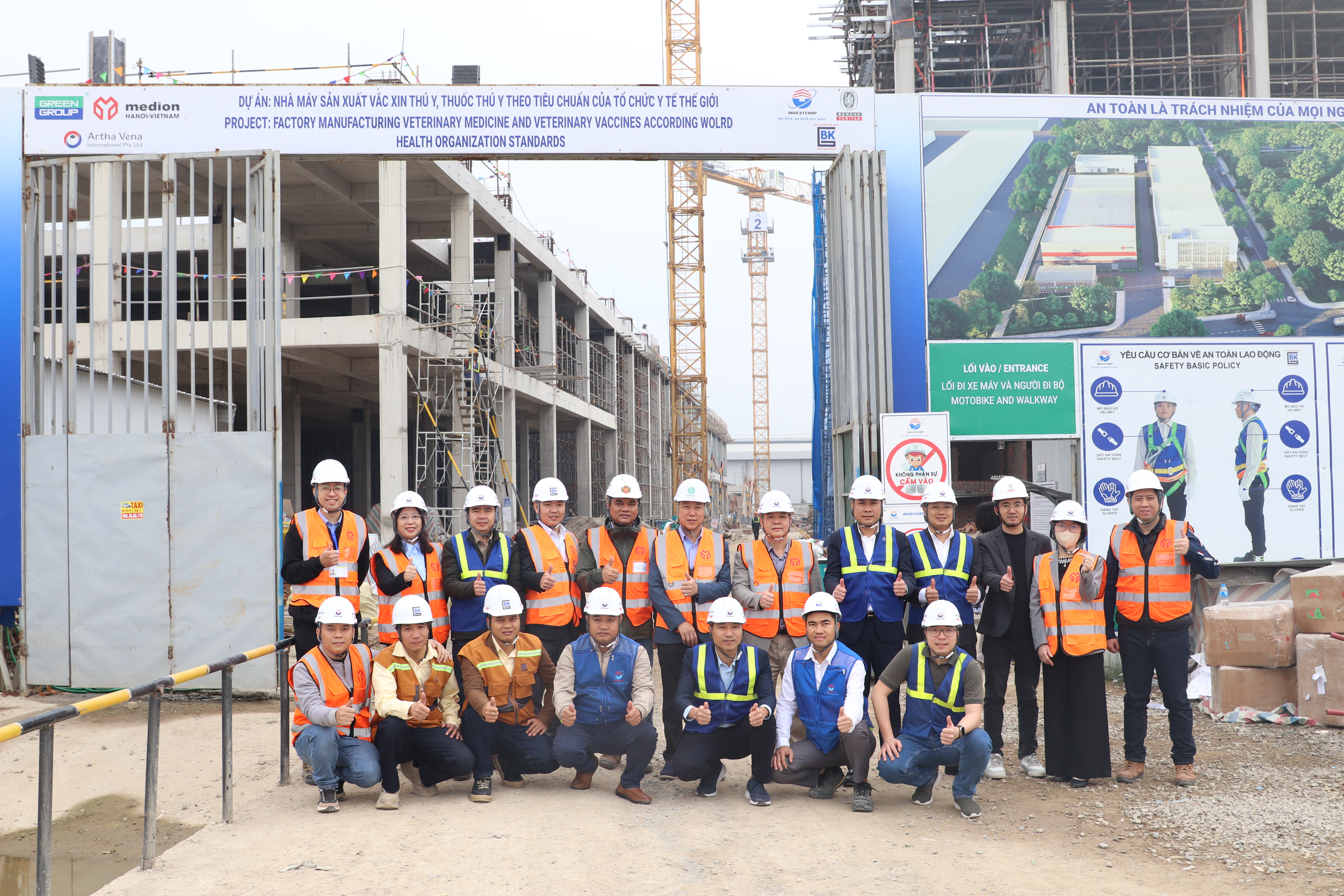 GREEN GROUP TỔ CHỨC THÀNH CÔNG LỄ CẤT NÓC NHÀ MÁY SẢN XUẤT THUỐC THÚ Y & VẮC XIN ĐẠT CHUẨN GMP – WHO IMG 3457